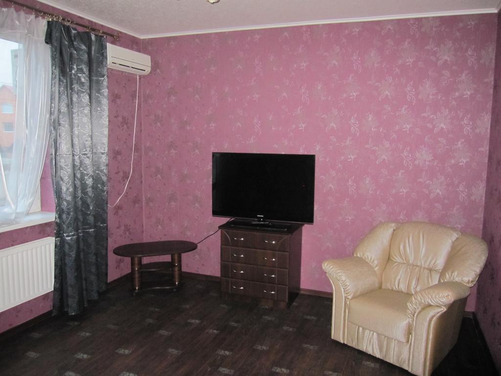 Jaguar Hotel Complex Харков Стая снимка
